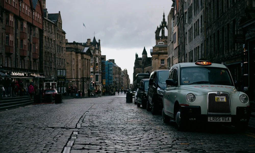 Leicester to Birmingham Airport taxi